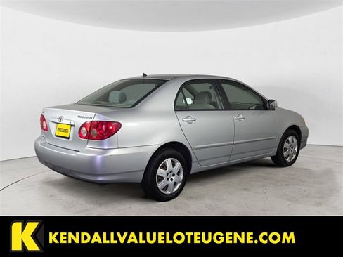 Used 2005 Toyota Corolla LE image 2