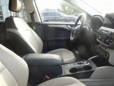 Used 2021 Ford Escape SEL w/ Technology Package image 7