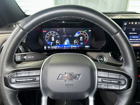 Certified 2024 Chevrolet Colorado ZR2 w/ ZR2 Convenience Package III image 9