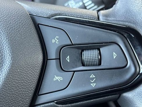 Used 2023 Chevrolet Bolt EUV Premier image 39