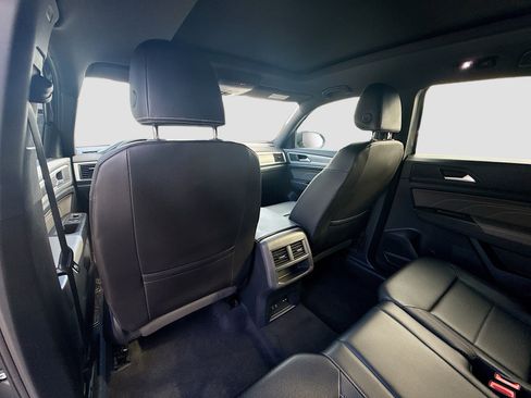 Used 2022 Volkswagen Atlas Cross Sport SE image 26