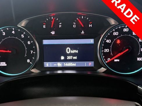 Used 2024 Chevrolet Equinox Premier image 8