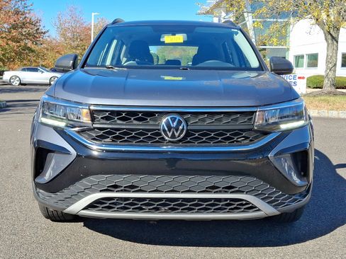 Certified 2022 Volkswagen Taos S image 2