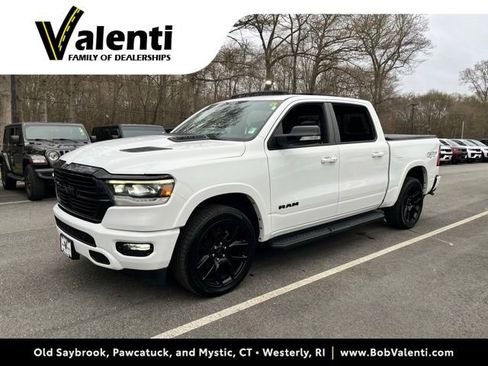 Used 2022 RAM 1500 Laramie AWD/4WD image 1