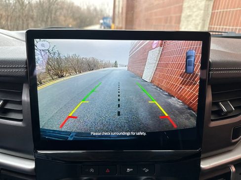 Used 2024 Ford Expedition Max XLT image 17