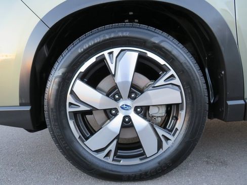 Used 2021 Subaru Forester Touring w/ Popular Package #2 image 6