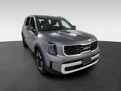 Used 2025 Kia Telluride S