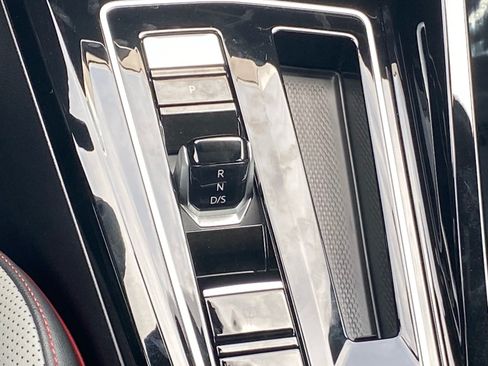 Certified 2024 Volkswagen GTI Autobahn FWD image 10