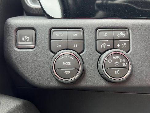 New 2026 Chevrolet Silverado 1500 RST w/ RST All Star Premium Package AWD/4WD image 11