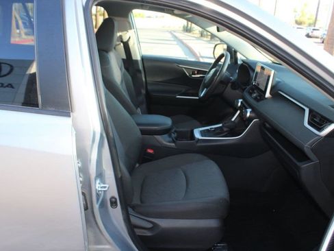 Used 2024 Toyota RAV4 XLE AWD/4WD image 36