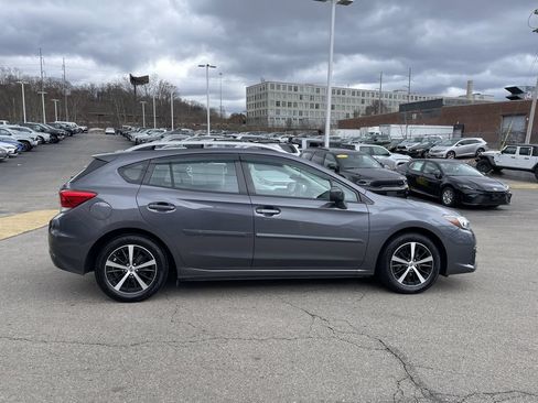 Used 2022 Subaru Impreza 2.0i Premium AWD/4WD image 6
