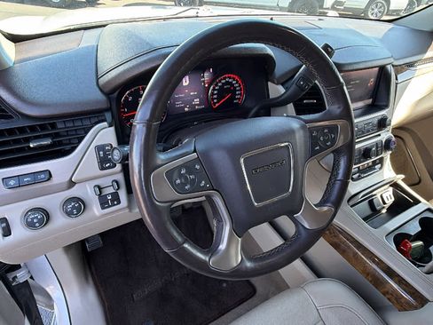 Used 2016 GMC Yukon Denali w/ Open Road Package AWD/4WD image 10