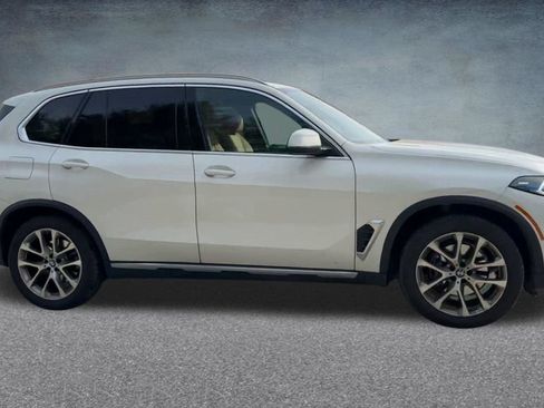Used 2024 BMW X5 xDrive40i w/ Premium Package AWD/4WD image 29