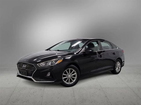 Used 2018 Hyundai Sonata SE image 1