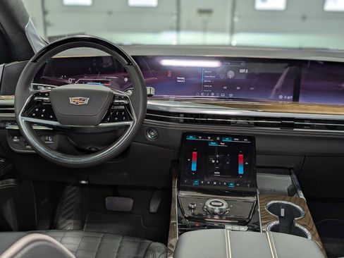 New 2026 Cadillac Escalade Platinum Sport w/ LPO, ONYX Package image 5