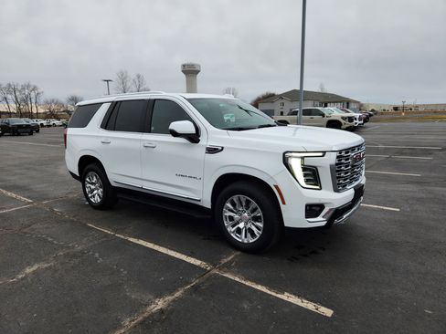 Used 2025 GMC Yukon Denali image 9