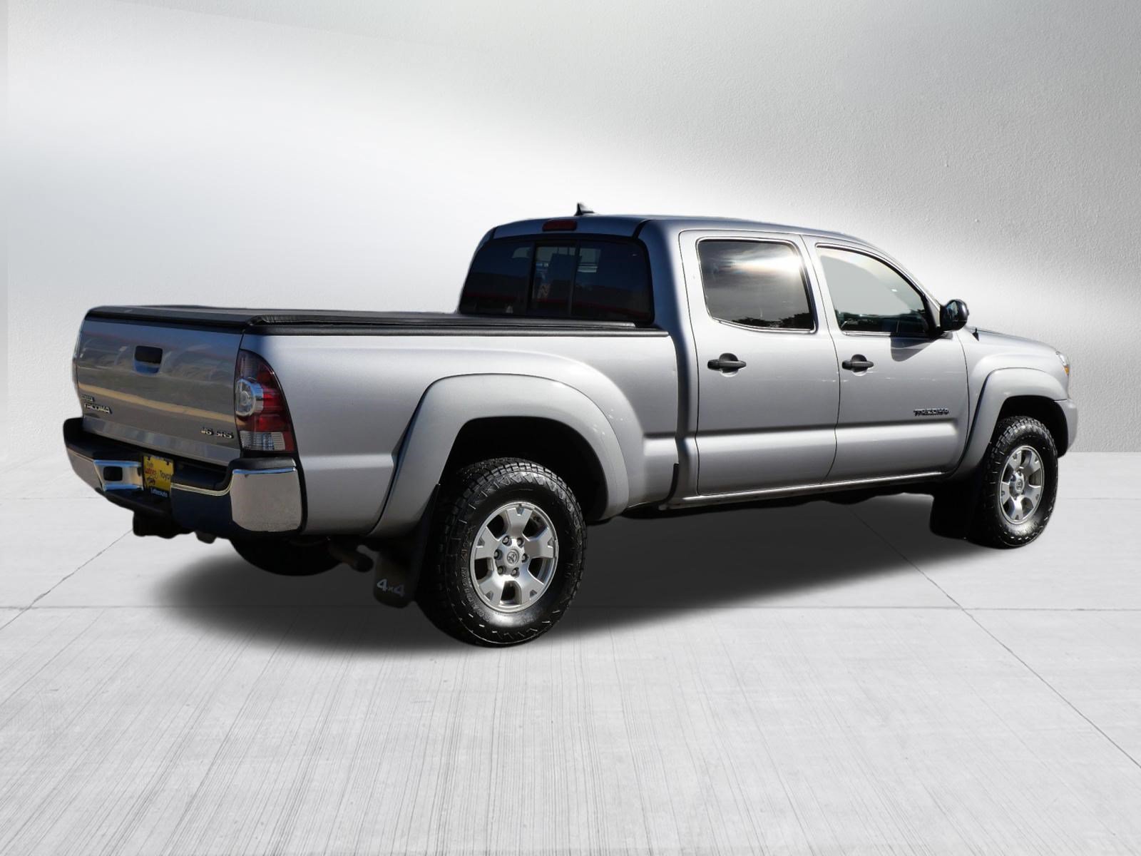 Used 2015 Toyota Tacoma 4x4 Double Cab w/ SR5 Package image 7