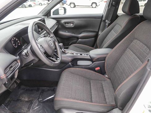 Used 2024 Honda HR-V Sport image 17