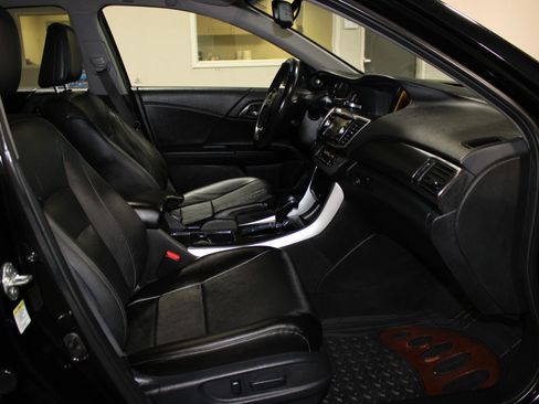 Used 2013 Honda Accord EX-L image 30