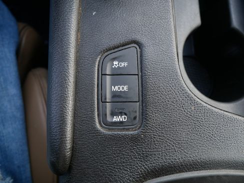 Used 2017 Cadillac XT5 Platinum image 31