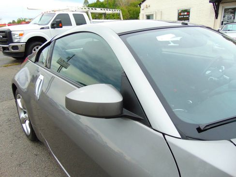 Used 2007 Nissan 350Z Enthusiast w/ Cargo Convenience Pkg RWD image 47