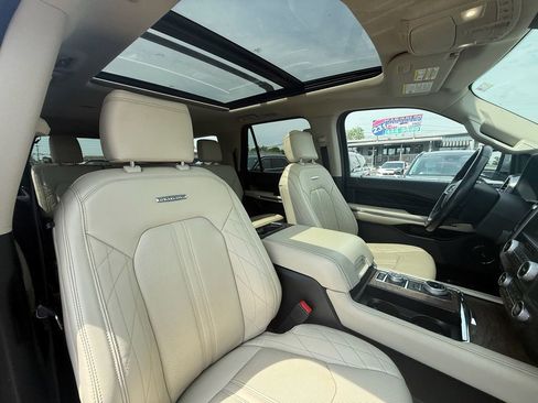 Used 2021 Ford Expedition Max Platinum AWD/4WD image 26
