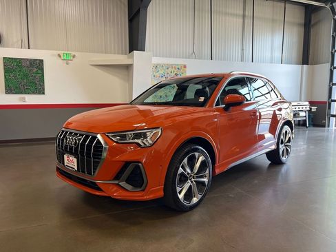 Used 2020 Audi Q3 2.0T Prestige w/ Prestige Package image 6