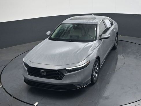 New 2025 Honda Accord EX-L image 21