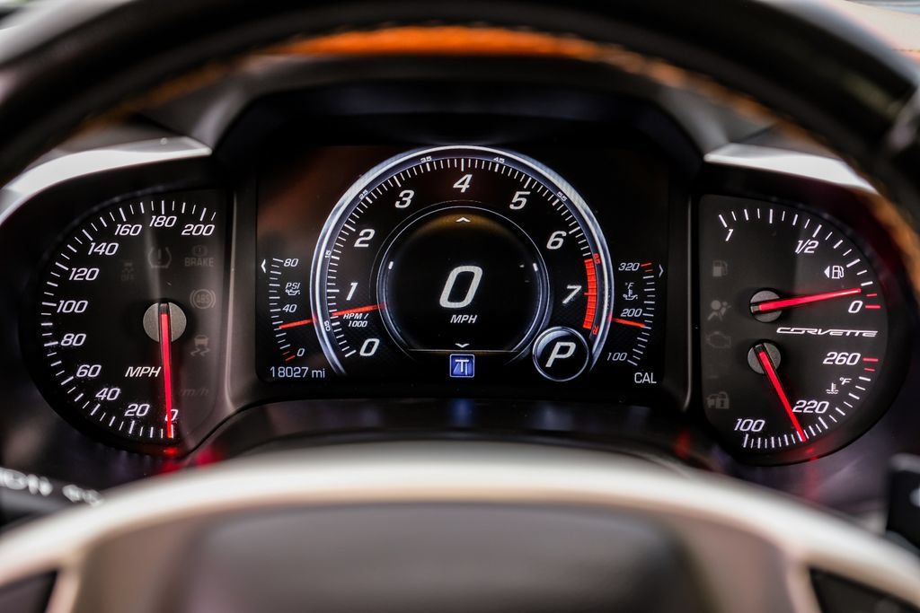 Used 2018 Chevrolet Corvette Stingray Convertible Z51 2LT RWD image 23
