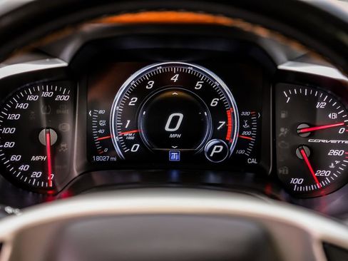 Used 2018 Chevrolet Corvette Stingray Convertible Z51 2LT RWD image 23