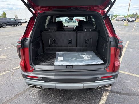 New 2026 Chevrolet Traverse LT w/ Driver Confidence Package AWD/4WD image 35