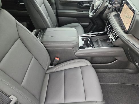 New 2026 Chevrolet Suburban LT w/ Comfort Package RWD image 10
