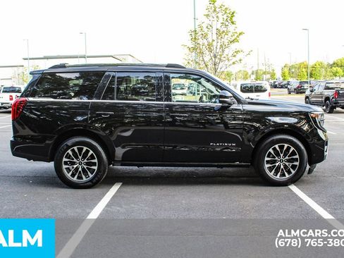 Used 2025 Ford Expedition Platinum AWD/4WD image 9