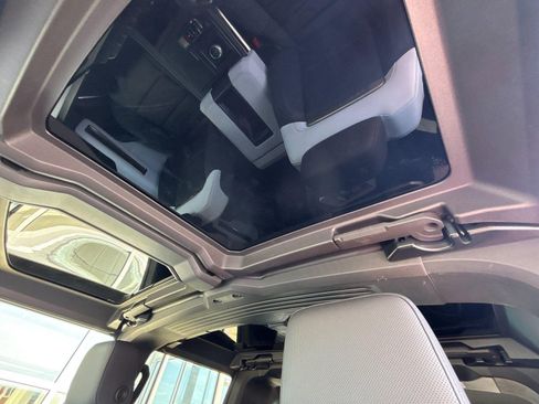 Used 2025 GMC Hummer EV 2X AWD/4WD image 31
