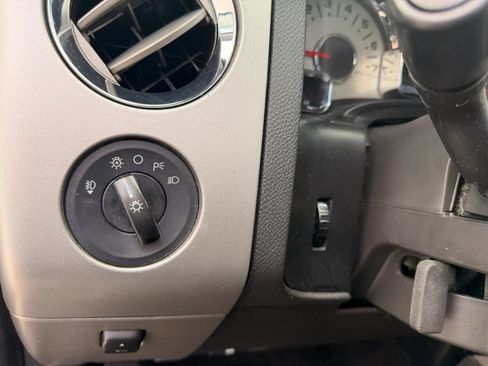 Used 2013 Ford Expedition EL Limited RWD image 30