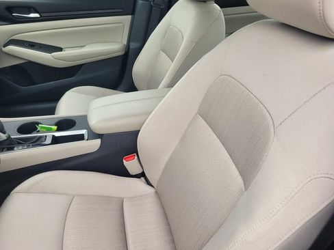 Certified 2025 Nissan Altima 2.5 SV FWD image 13