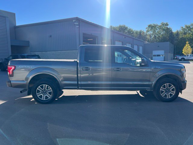 Used 2017 Ford F150 XLT w/ Equipment Group 302A Luxury AWD/4WD image 4