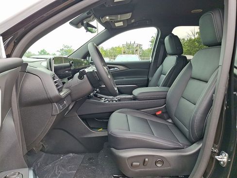 New 2026 Chevrolet Traverse LT w/ Driver Confidence Package image 36