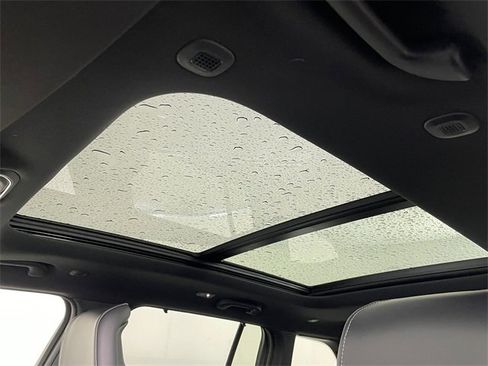 New 2025 Jeep Grand Cherokee Overland w/ Luxury Tech Group IV image 15