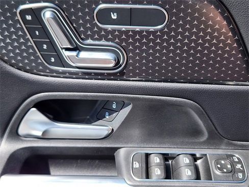 Certified 2026 Mercedes-Benz GLB 250 4MATIC image 11