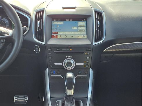 Used 2018 Ford Edge Sport w/ Equipment Group 401A AWD/4WD image 15