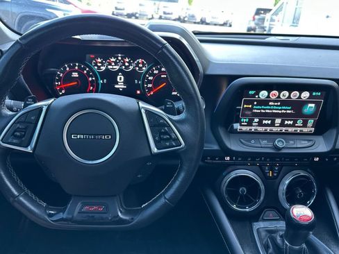 Used 2016 Chevrolet Camaro SS RWD image 13