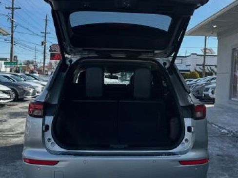 Used 2022 Mitsubishi Outlander SE image 27