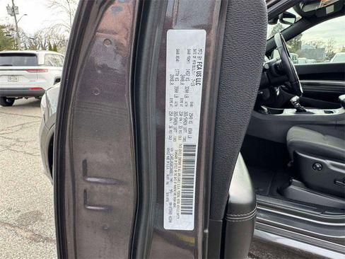 Used 2019 Dodge Durango SXT image 11