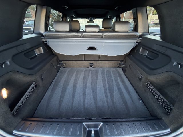 Used 2022 Mercedes-Benz GLB 250 4MATIC w/ Premium Package Lite image 29