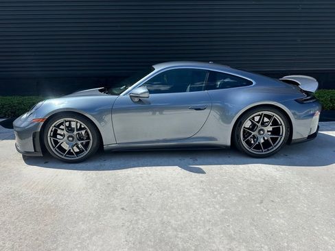 Certified 2026 Porsche 911 GT3 RWD image 2