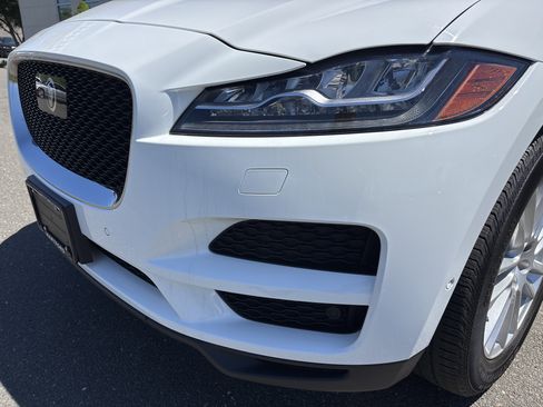 Used 2019 Jaguar F-PACE Prestige AWD/4WD image 10