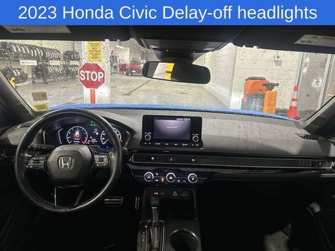 Used 2023 Honda Civic Sport image 19