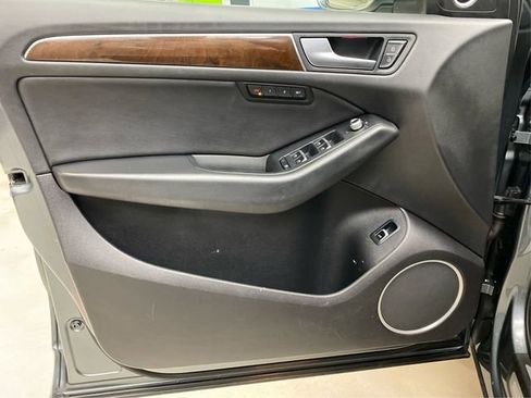 Used 2015 Audi Q5 2.0T Premium Plus w/ Technology Package image 25