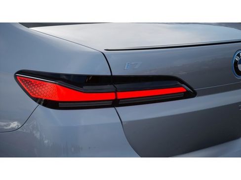 New 2026 BMW i7 eDrive50 w/ M Sport Package RWD image 8